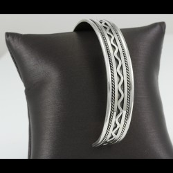 Handmade Egyptian Bedouin Vintage Style Bangle 