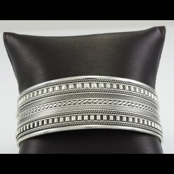 Handmade Egyptian Bedouin Vintage Style Bangle 