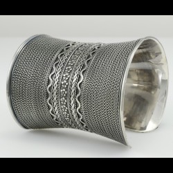Handmade Egyptian Wide Bedouin Vintage Style Bangle 