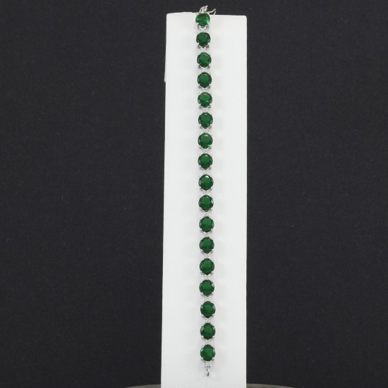 Fashionable Emerald Bracelet