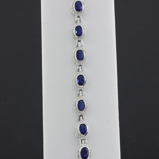 Fashionable Oval Blue Sapphire Bracelet
