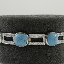 Fashionable Cushion-Cut Turquoise Bracelet
