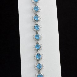 Fashionable Blue Topaz Bracelet