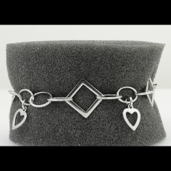 Fashionable Plain Bracelet