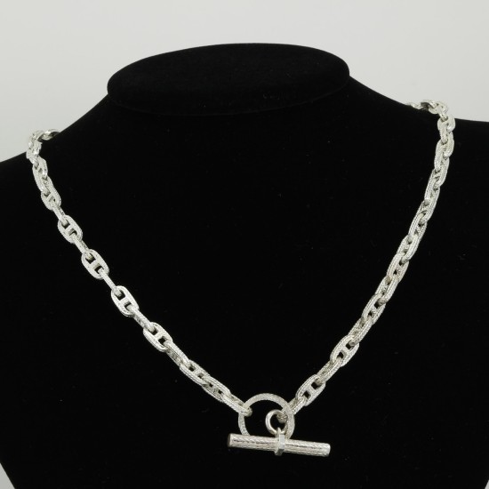 Silver Necklace With Toggle Clasp