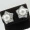 Fashionable Pearl Stud Earring