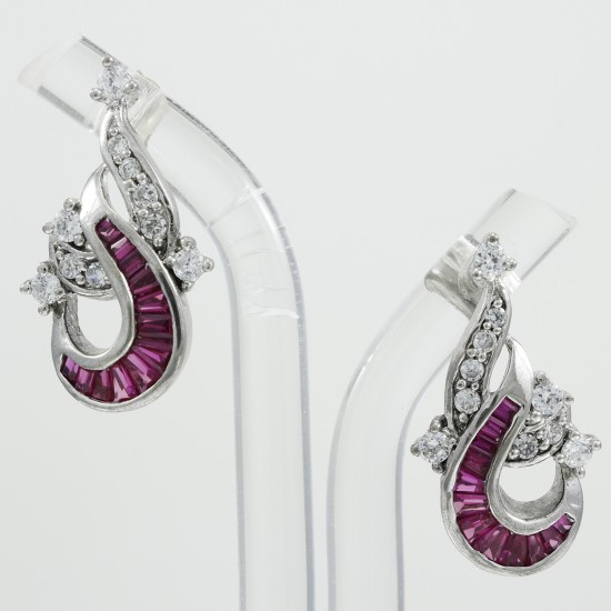 Fashionable Silver Earring