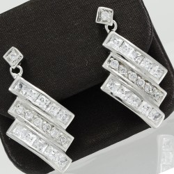 Fashionable Silver Dangle Earring