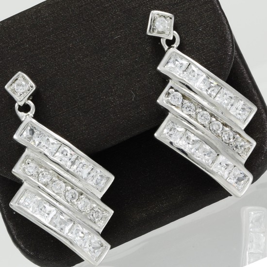 Fashionable Silver Dangle Earring