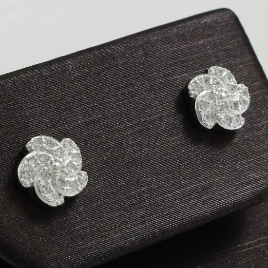 Fashionable Flower Stud Earring