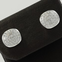 Fashionable Stud Earring