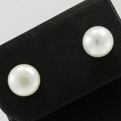 Pearl Stud Earring