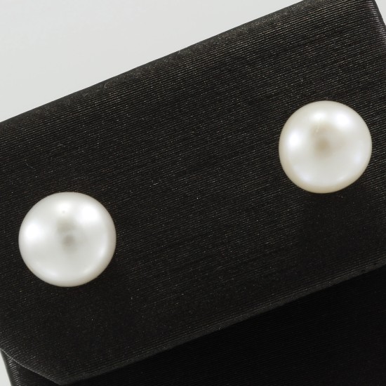 Pearl Stud Earring