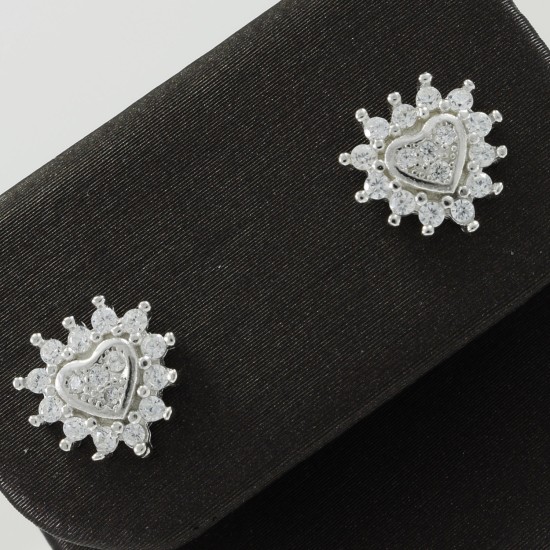 Fashionable Heart Stud Earring