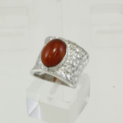 Agate Stone In Hammered Style ring