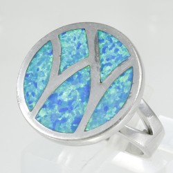 Fashionable Opal Ring