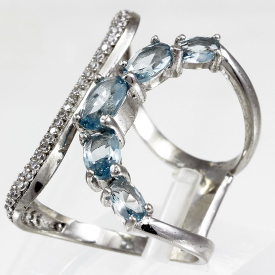 Fashionable aquamarine  Ring