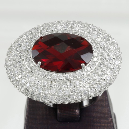 Fashionable ring with lap created stones