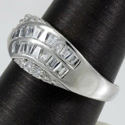 Fashionable Ring 