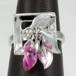 Fashionable ring 