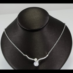 Fashionable Necklace