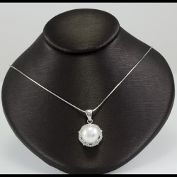 Freshwater Pearl Pendant 