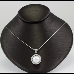 Freshwater Pearl Pendant 